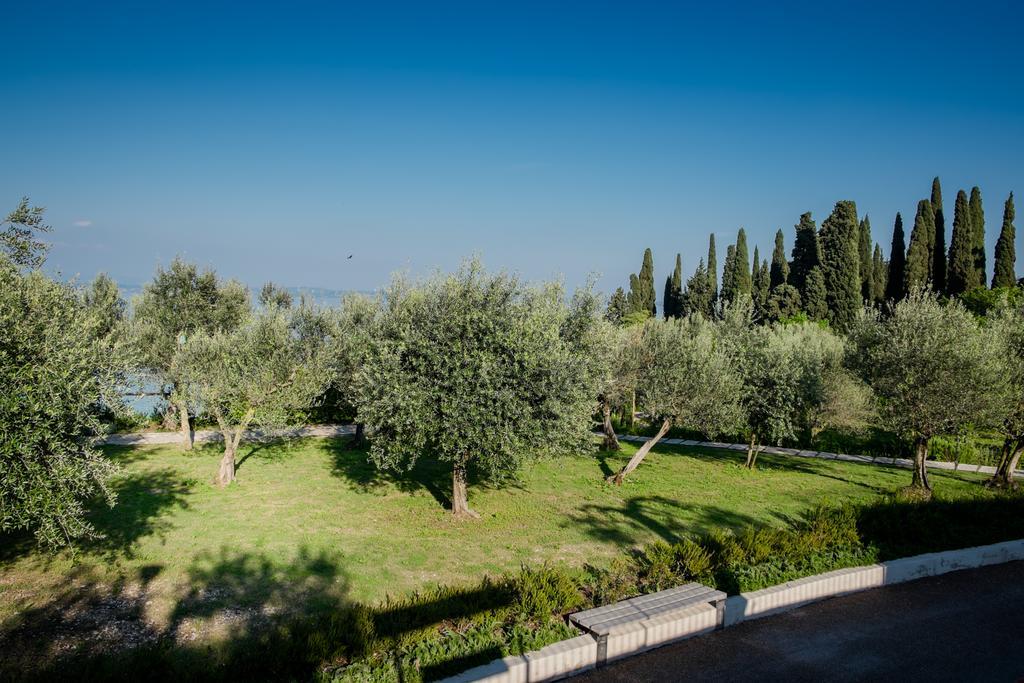 Hotel Mon Repos Sirmione Eksteriør billede